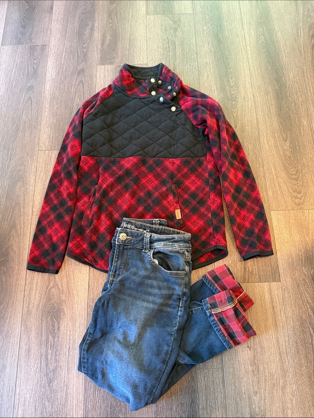 Maurices Red and Black Plaid Snap Pullover w/ Matching Jeans Set Fall/Christmas